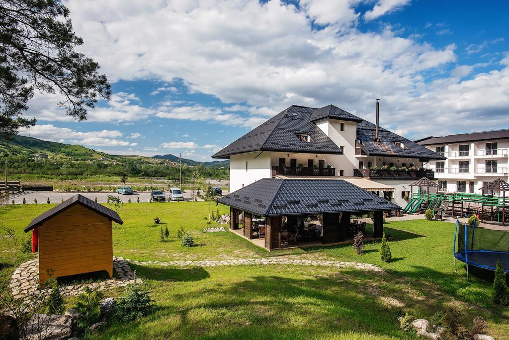 La Conac In Bucovina Ξενοδοχείο Gura Humorului Εξωτερικό φωτογραφία